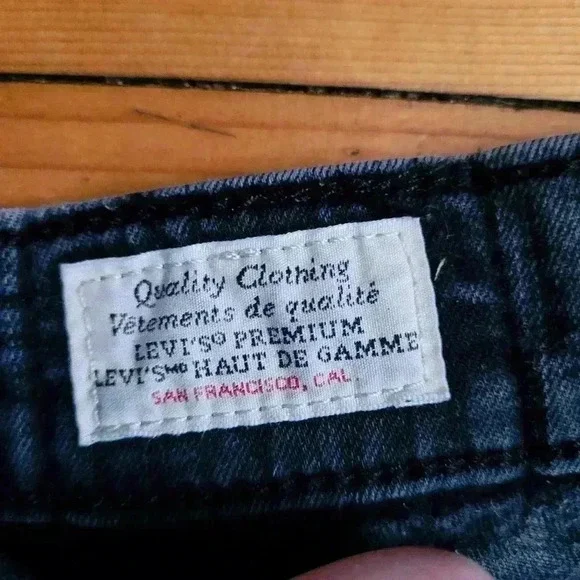 Levi's - Picture 5 of 6